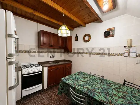 Depto Tipo Casa en Venta en Parque Avellaneda, USD 160.000