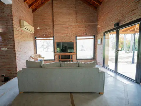 Casa 7 ambientes con 3 baños