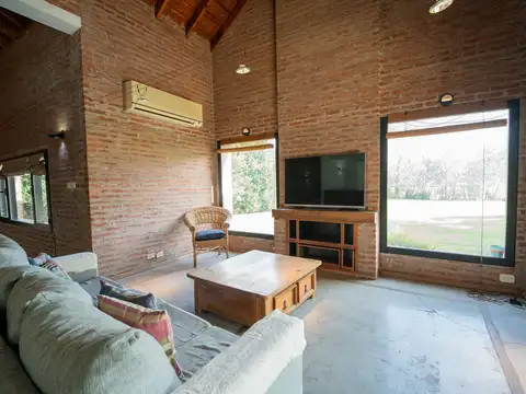 Casa en Venta al Este