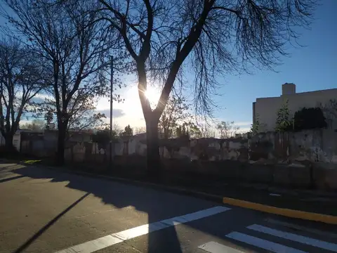 Terreno - Venta - Argentina, Lobos