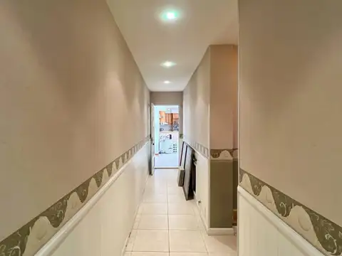 Casa 6 ambientes con 3 baños