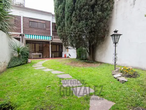 Duplex 5 amb con cochera en Haedo