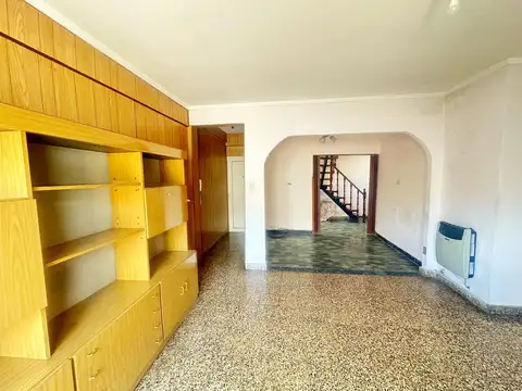 VENTA DEPARTAMENTO 4 AMB VALENTÍN ALSINA PATIO TERRAZA
