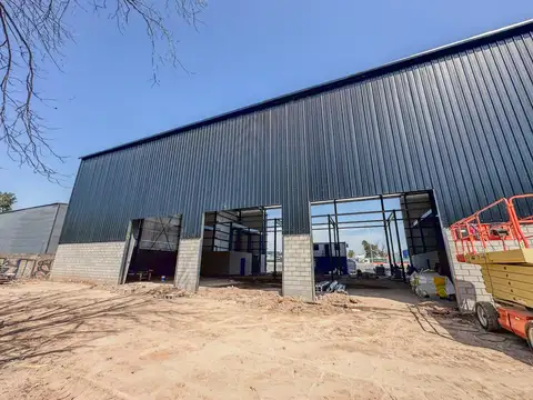 Galpon en Alquiler 37  mts Frente