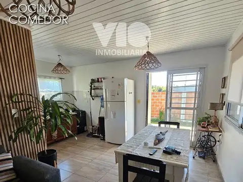 Casa 3 ambientes con 2 baños
