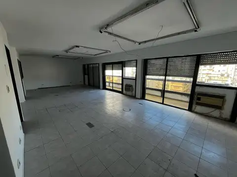 Oficina Monoambiente con 2 baños