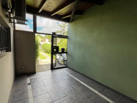Depto Tipo Casa en Venta en Alberdi, USD 95.000