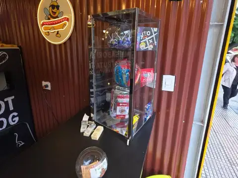 Av. Luis María Campos 800