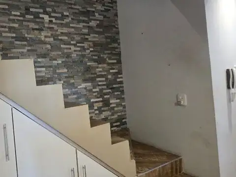 Depto Tipo Casa en Venta 5 años