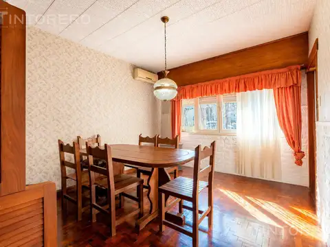 Casa 4 ambientes con 1 baño