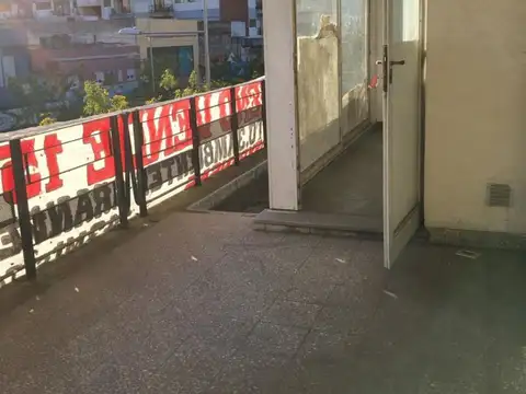 Departamento 3 ambientes con 2 baños