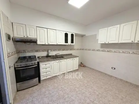 Depto Tipo Casa 4 ambientes con 3 baños