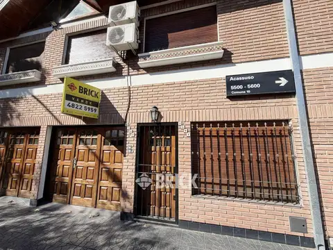 Depto Tipo Casa 4 ambientes con 3 baños