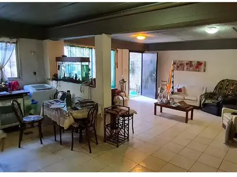 Casa 6 ambientes con 3 baños