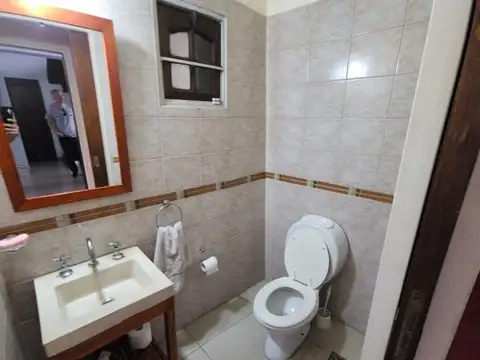 Casa en Alquiler con 1 cochera