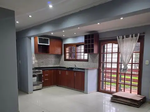 Casa en Venta en San Antonio de Padua, USD 220.000