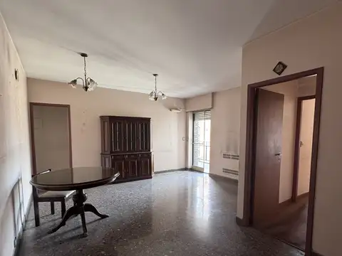 VENTA 3 AMBIENTES CON DEPENDENCIA Y BALCON AL FRENTE CON GRAN POTENCIAL