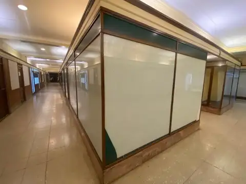 VENTA DE OFICINAS GALERIA SACOA-27 Mts2 