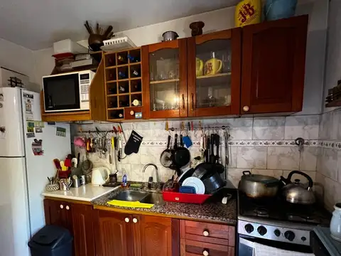 Casa 4 ambientes con 1 baño
