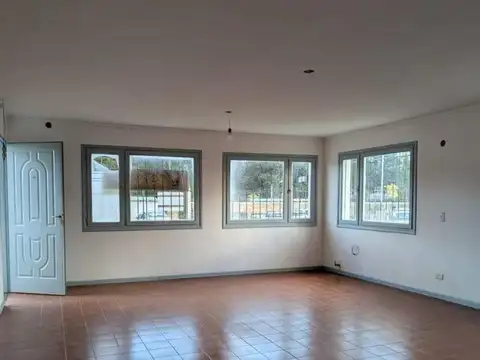 Alquiler de Local Comercial sobre Ruta Principal- Dina Huapi