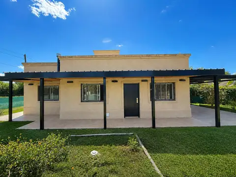 Venta - Casa - Barrio Parque Sakura - Exaltación de la Cruz