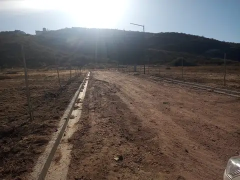 Avenida Cruz de Piedra 3000