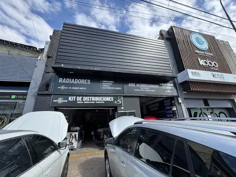 VENTA GALPON EN AVENIDA WARNES - 400M2