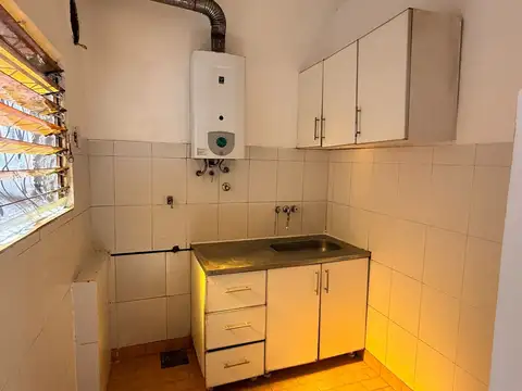 Depto Tipo Casa 2 ambientes con 1 baño