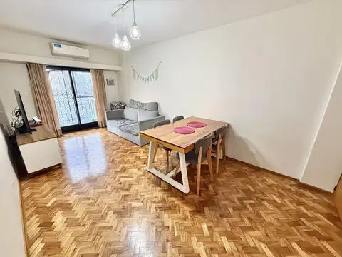 Departamento 3 ambientes con balcón y cochera en venta - Olivos-Maipu/Uzal