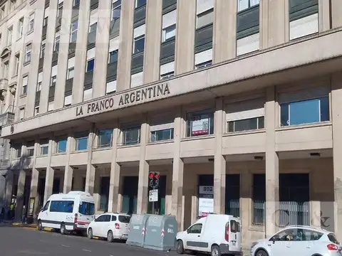 Yrigoyen, Hipólito al 400