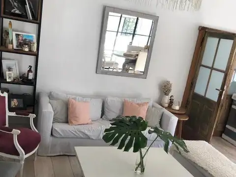 Casa en Alquiler Temporal con 2 cocheras