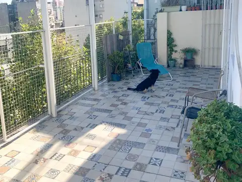 DEPARTAMENTO  EN VENTA 3 AMBIENTES BARRACAS AL FRENTE BALCON TERRAZA TODO LUZ