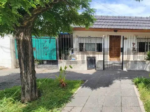 VENTA CASA 2 AMBIENTES VILLA TESEI