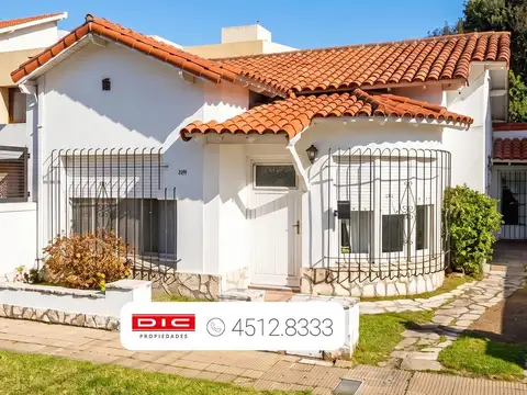 Casa 2 dormitorios Venta - Carapachay
