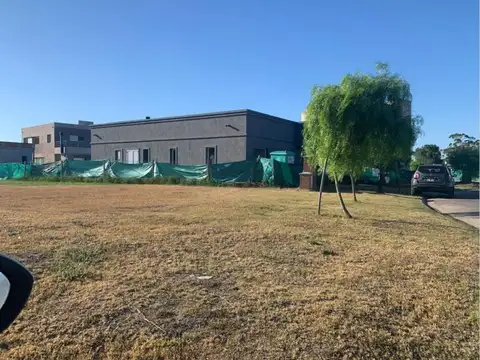 Terreno en Venta de 663,0 m2