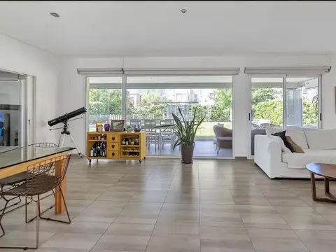 Casa en Alquiler en Los Tacos, USD 2.300