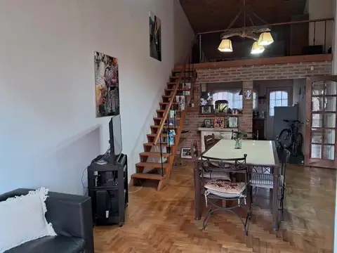 Casa en Venta con 1 cochera