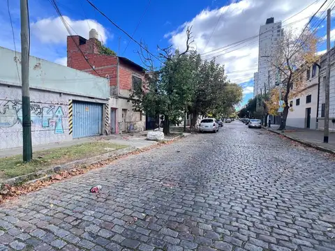 Venta de galpon-lote para desarrollo inmobiliario en Banfield