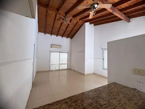 Depto Tipo Casa en Venta en Loma Verde, USD 88.000