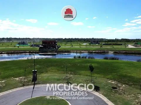 Venta Puertos Del Lago, Barrio Amarras, Lote A La Laguna
