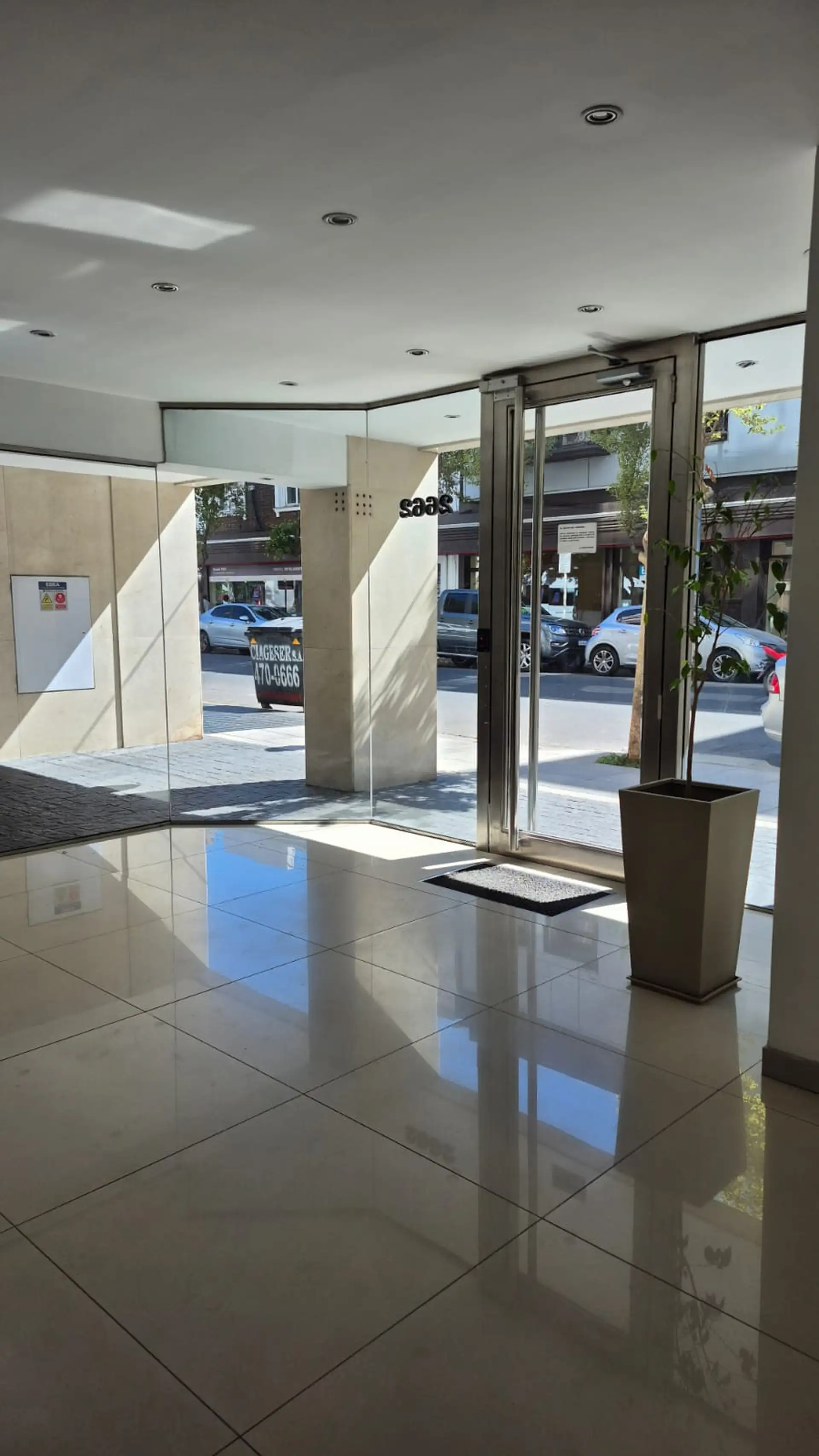 Depto 3 ambientes, 83m² en el centro — Belgrano 2600
