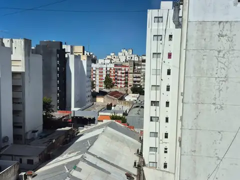 VENTA DEPTO. 3 AMBIENTES- CENTRO - BELGRANO 2600
