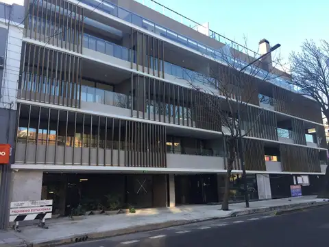 3 AMB AMPLIO, PARRILLA PROPIA, BALCÓN TERRAZA, 2 COCHERA, AMENITIES!!