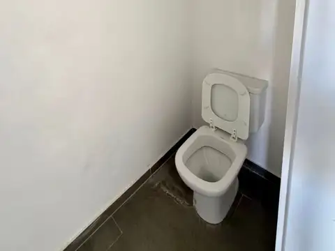 Casa en Alquiler con 1 cochera