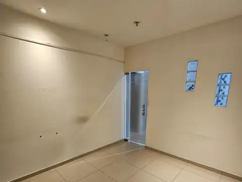 Local en Alquiler en Centro, $ 650.000