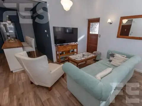 Casa 3 ambientes con 2 baños