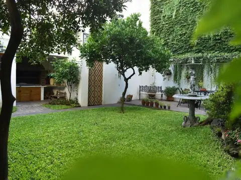Cabrera 700