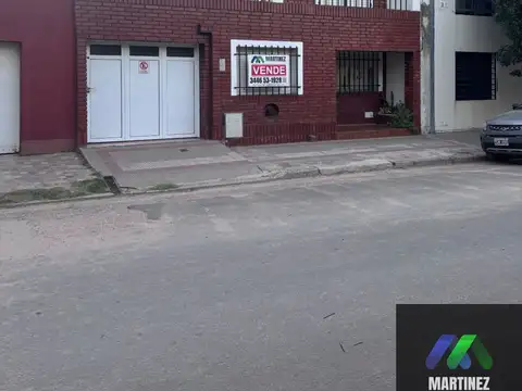 Casa en venta c/ cochera en Gualeguaychú