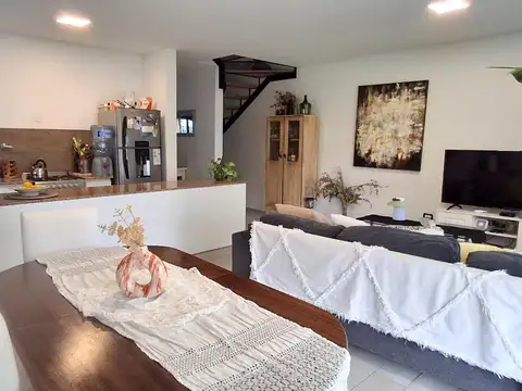 Casa en Venta en Don Torcuato, USD 180.000