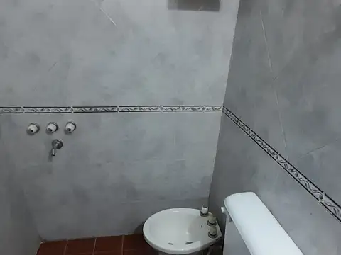 Depto Tipo Casa 2 ambientes con 1 baño